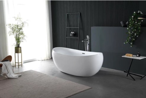 The Pros and Cons of Freestanding vs Built-In Bathtubs